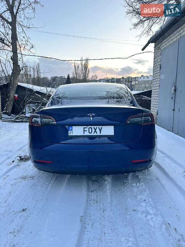 Седан Tesla Model 3 2018 в Харкові