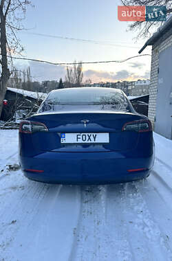Седан Tesla Model 3 2018 в 