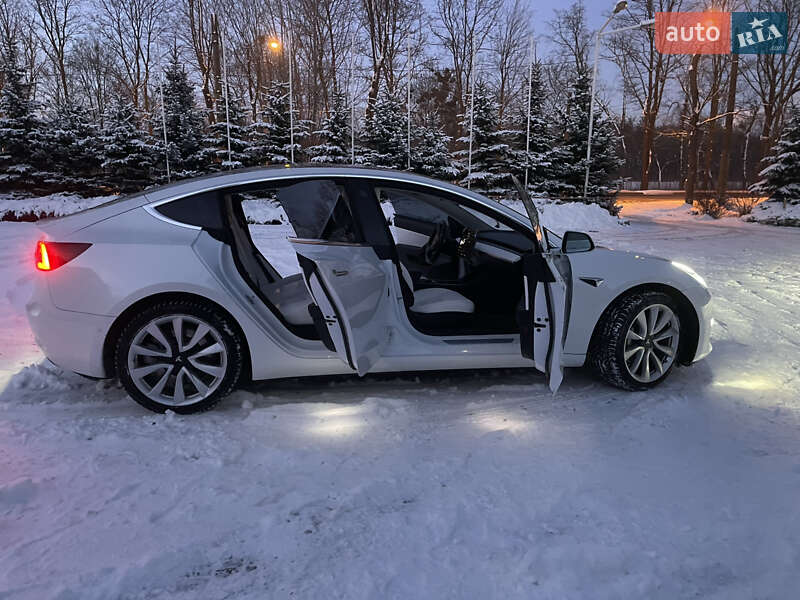 Седан Tesla Model 3 2018 в Харькове фото 3 Седан Tesla Model 3 2018 в Харькове