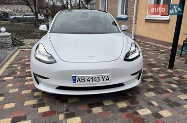 Седан Tesla Model 3 2019 в Казатине