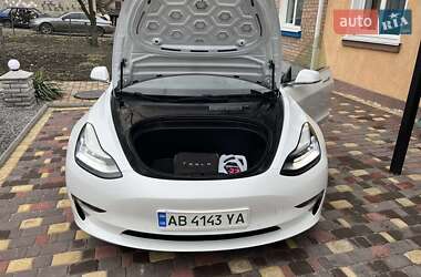 Седан Tesla Model 3 2019 в Казатине