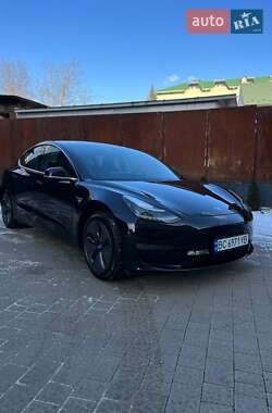 Седан Tesla Model 3 2019 в Львове