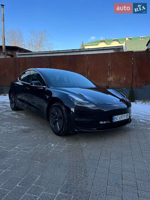 Седан Tesla Model 3 2019 в 