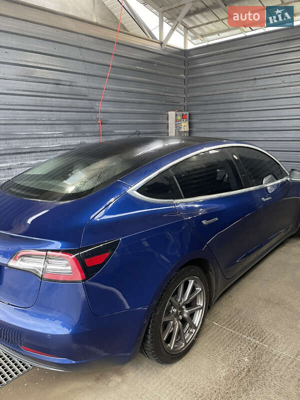 Седан Tesla Model 3 2019 в Камені-Каширському