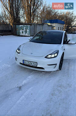 Седан Tesla Model 3 2023 в Киеве