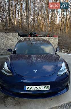 Седан Tesla Model 3 2019 в Киеве