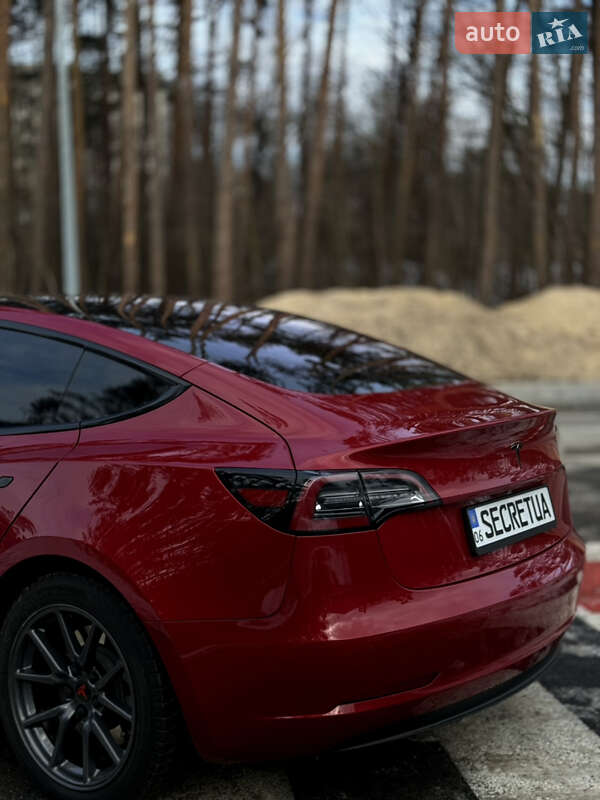 Седан Tesla Model 3 2018 в Житомире