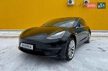 Седан Tesla Model 3 2018 в Николаеве