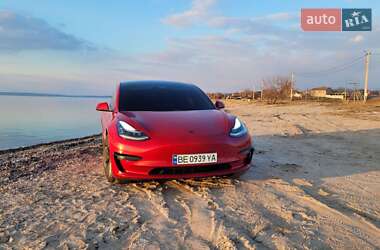 Седан Tesla Model 3 2019 в Николаеве
