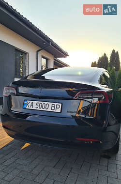 Седан Tesla Model 3 2019 в 
