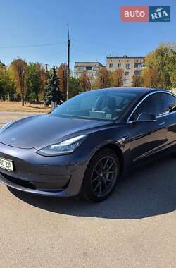 Седан Tesla Model 3 2017 в Каменке