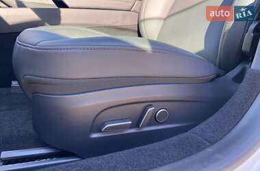 Седан Tesla Model 3 2024 в 