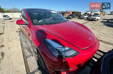 Седан Tesla Model 3 2022 в Киеве