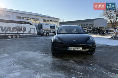 Седан Tesla Model 3 2022 в Броварах