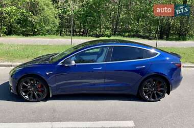 Седан Tesla Model 3 2019 в Києві