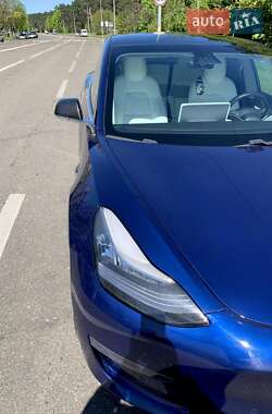 Седан Tesla Model 3 2019 в Києві