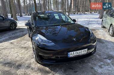 Седан Tesla Model 3 2021 в Києві