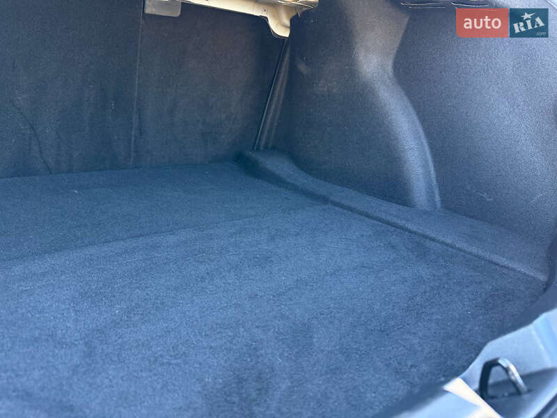 Седан Tesla Model 3 2020 в Луцке