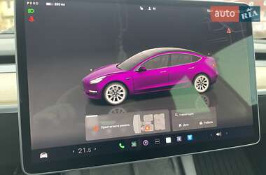 Седан Tesla Model 3 2022 в Києві