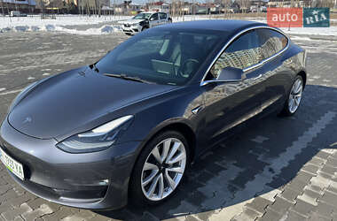 Седан Tesla Model 3 2019 в Буче