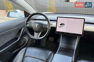 Седан Tesla Model 3 2018 в 