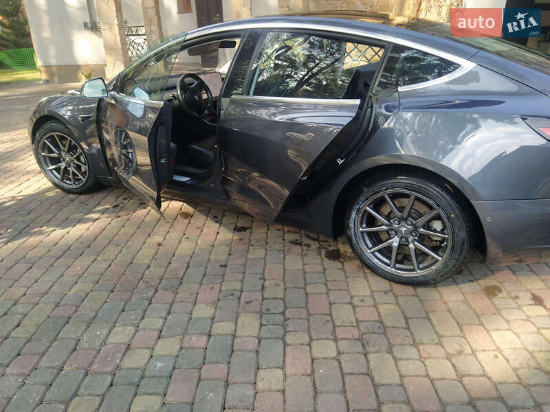 Седан Tesla Model 3 2018 в Львове фото 2 Седан Tesla Model 3 2018 в Львове