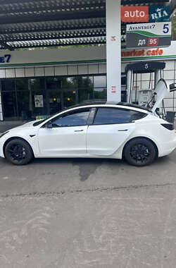 Седан Tesla Model 3 2021 в Киеве фото 13 Седан Tesla Model 3 2021 в Киеве