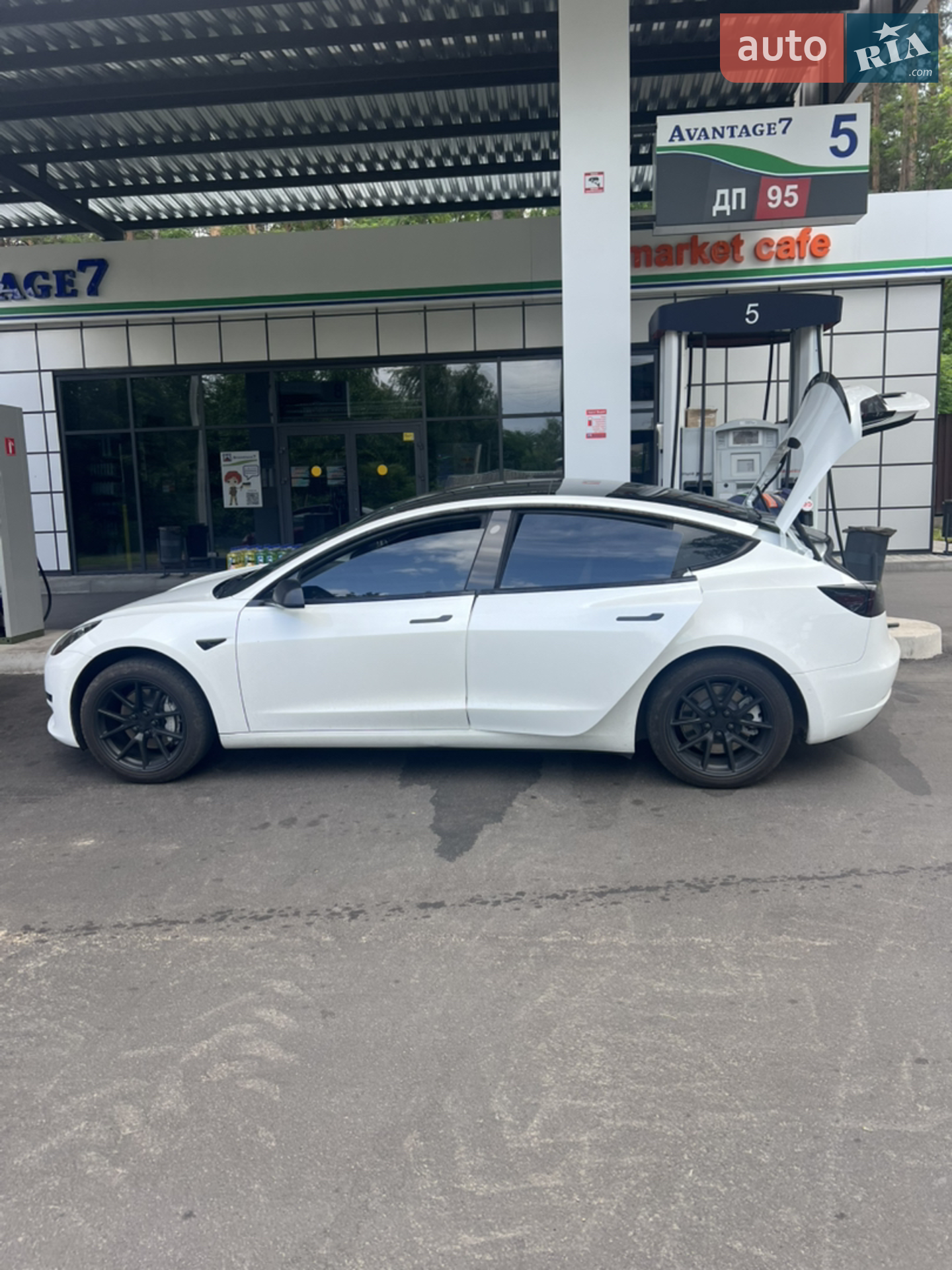 2021 Tesla Model 3 - мініатюра 13