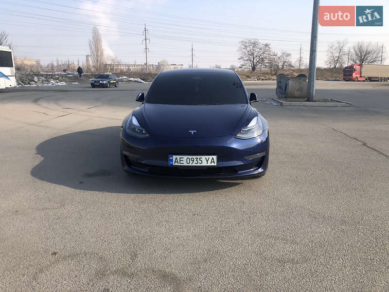Седан Tesla Model 3 2021 в Дніпрі
