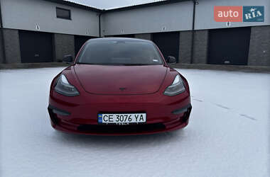 Седан Tesla Model 3 2022 в Черновцах