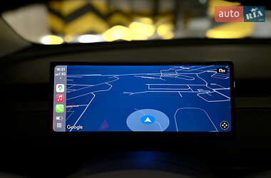 Седан Tesla Model 3 2021 в Киеве