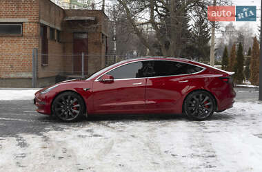 Седан Tesla Model 3 2020 в 