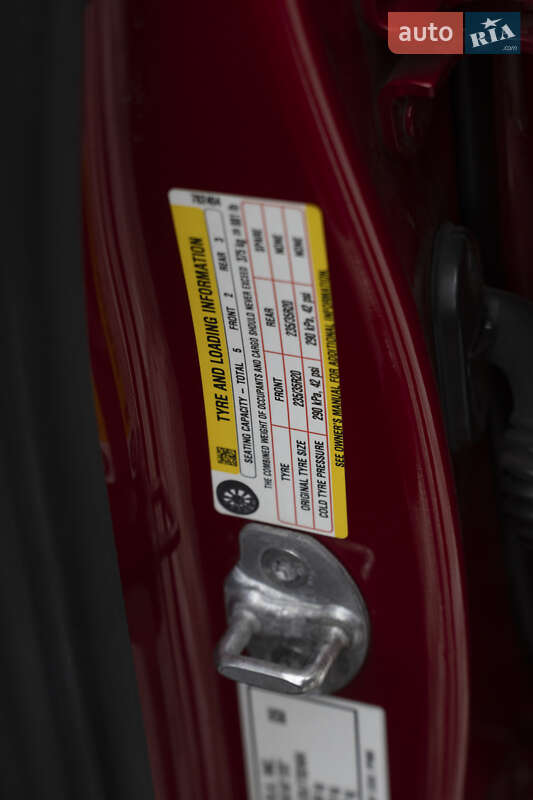 Седан Tesla Model 3 2020 в Києві