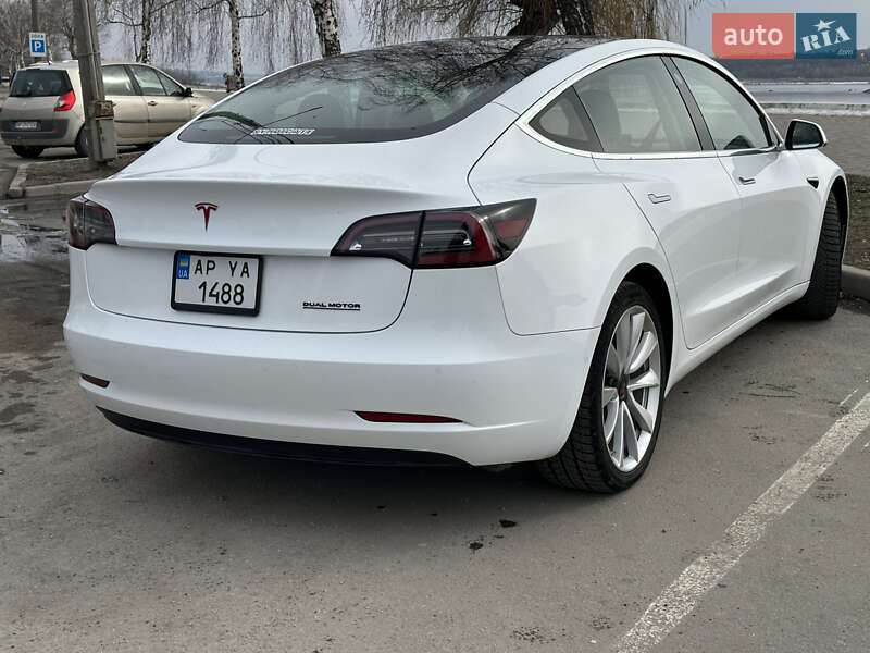 Седан Tesla Model 3 2018 в Запорожье