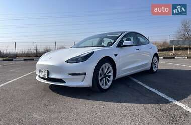 Седан Tesla Model 3 2022 в Ровно