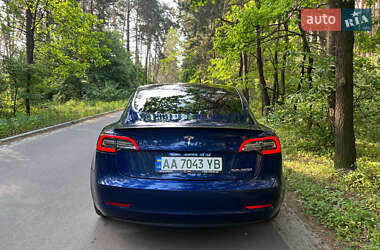 Седан Tesla Model 3 2019 в Києві