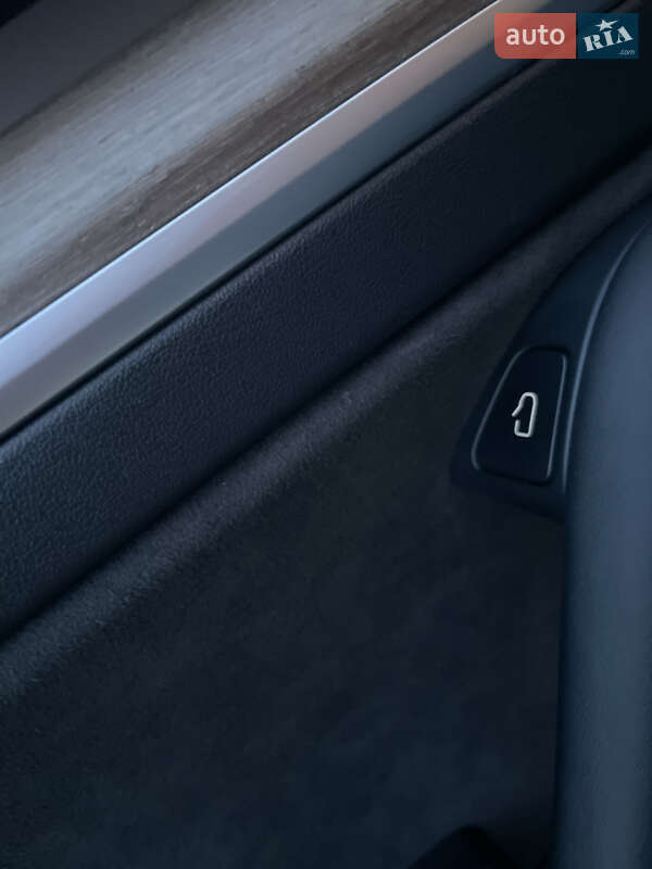 Седан Tesla Model 3 2023 в Тернополе
