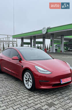 Седан Tesla Model 3 2020 в Києві