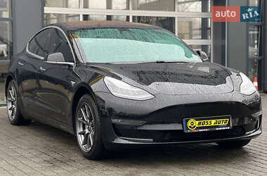 Седан Tesla Model 3 2019 в 