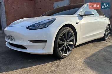 Седан Tesla Model 3 2019 в 