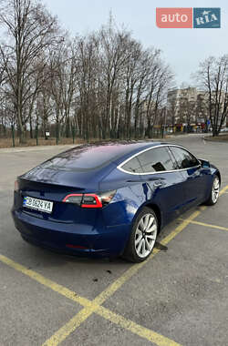 Седан Tesla Model 3 2018 в 