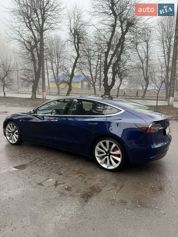 Седан Tesla Model 3 2018 в Хмельницком