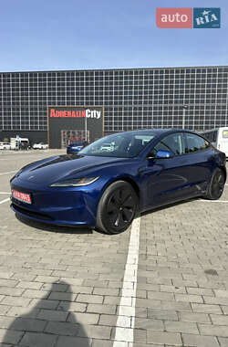 Седан Tesla Model 3 2024 в Луцьку