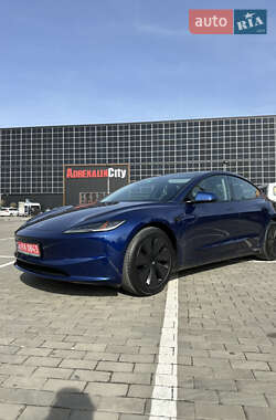 Седан Tesla Model 3 2024 в Луцьку