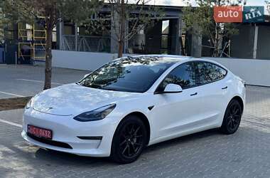 Седан Tesla Model 3 2022 в Рівному