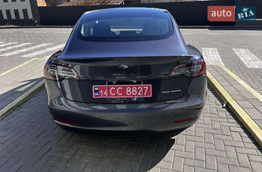 Седан Tesla Model 3 2022 в Львові