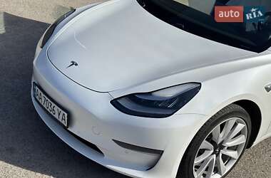 Седан Tesla Model 3 2020 в Киеве