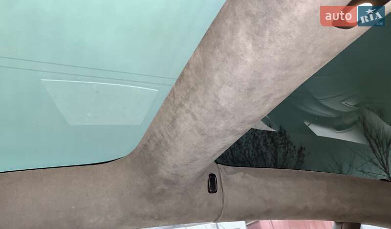 Седан Tesla Model 3 2018 в Броварах
