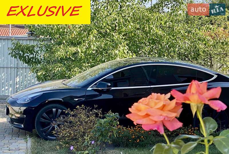AUTO.RIA – Продажа Тесла Модель 3 І поколение бу в Киевской