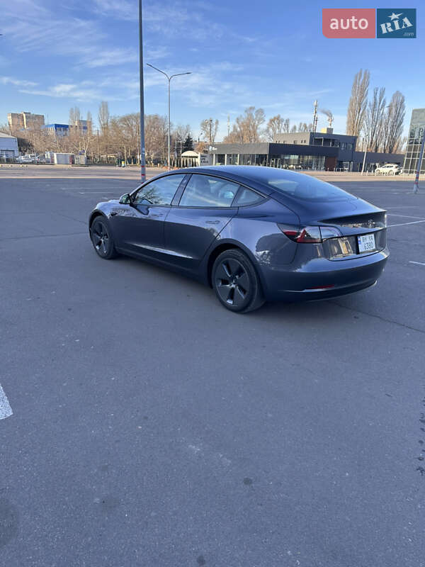 Седан Tesla Model 3 2023 в Одесі